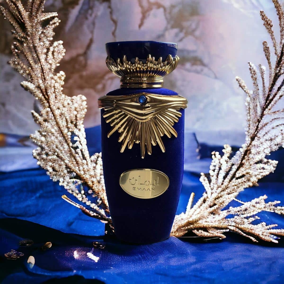 Ilustrativo Perfume Lattafa Emaan (Azul) Feminino – 100ml na Wolf Essence